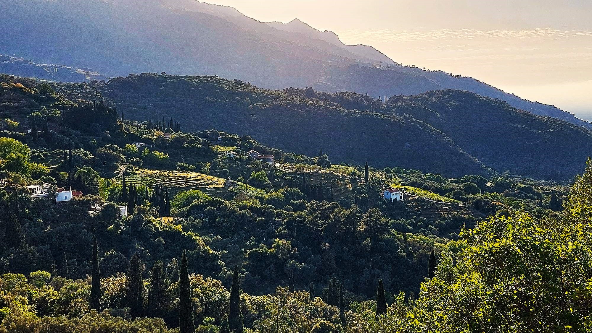Nearby Mountains